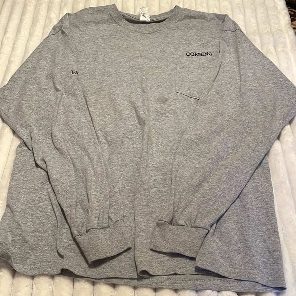 women’s long sleeve shirt